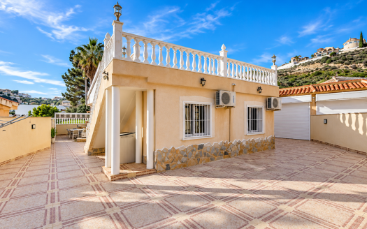 Villa – Ciuda Quesada – Ref:86768