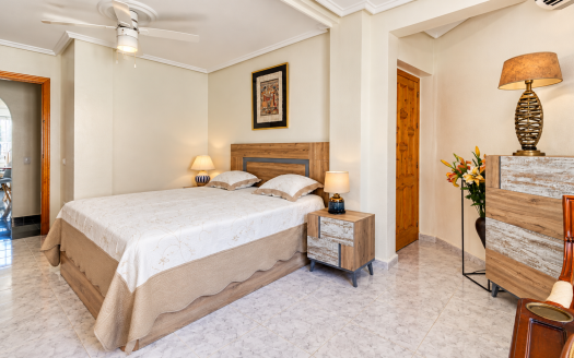 Villa – Ciuda Quesada – Ref:86768