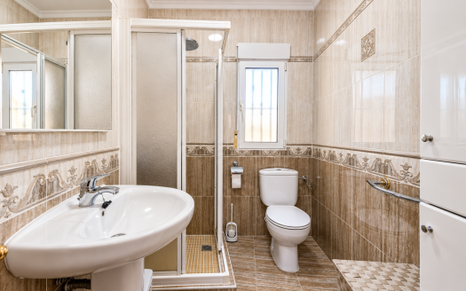 Villa – Ciuda Quesada – Ref:86768