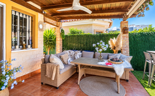 Villa – Guardamar del Segura – Ref:86770