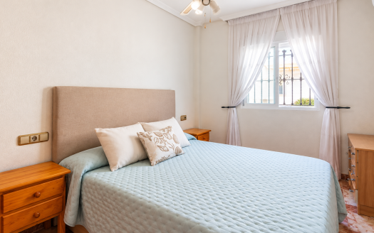 Villa – Cabo Roig – Ref:86825