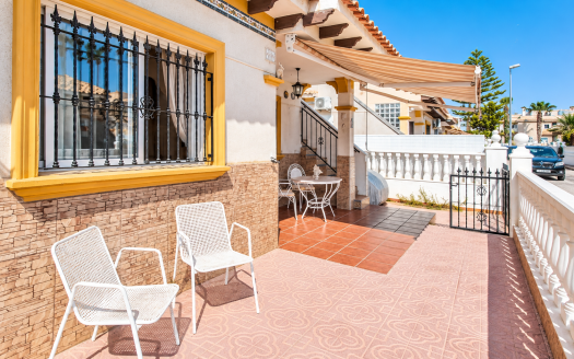 Villa – Cabo Roig – Ref:86825