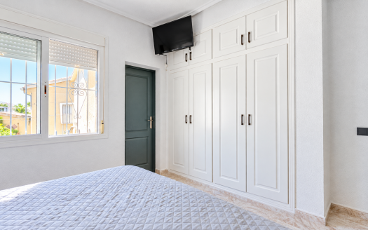 Villa – Ciuda Quesada – Ref:86855